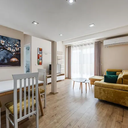 Luma Penthouses By 아파트