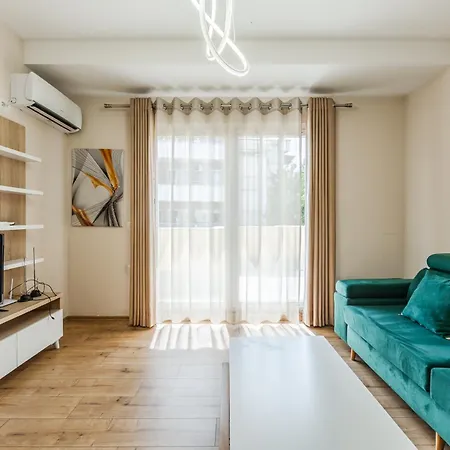 Luma Penthouses By ティラナ