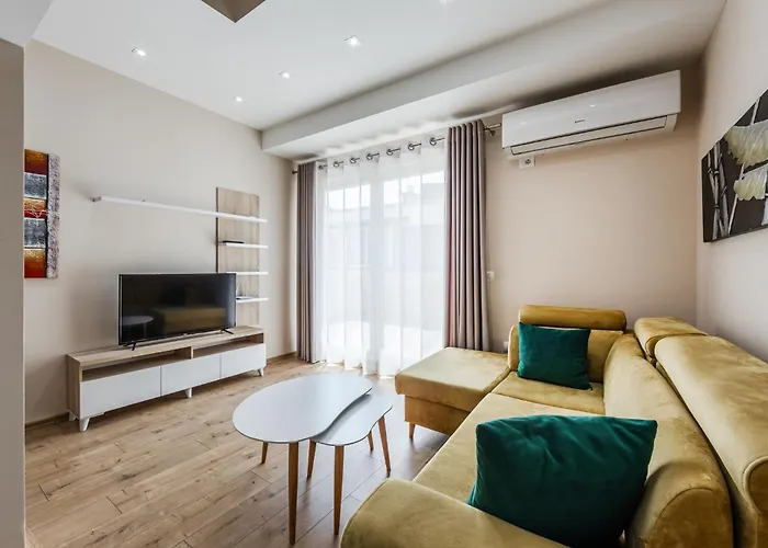 Luma Penthouses By * Τίρανα