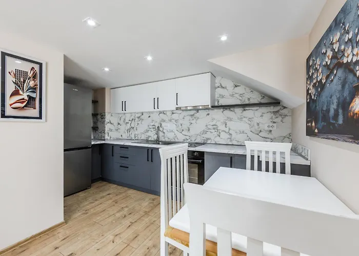 Luma Penthouses By * Τίρανα